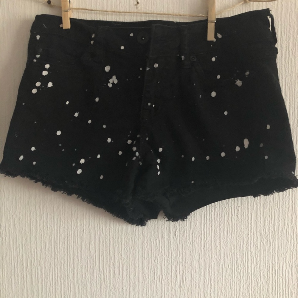 Hot topic splattered paint shorts